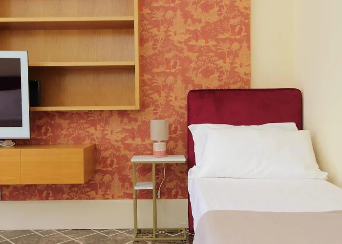 Ych-elegante Vicino Ada Apartment *