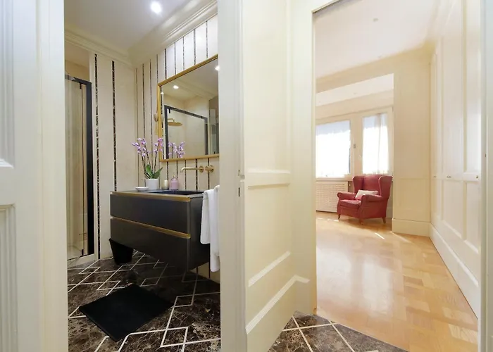Apartment Ych-elegante Vicino Ada